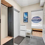 Arctic Stay I Cozy I Central